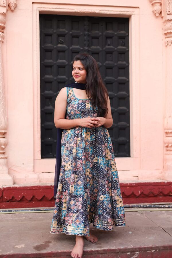 Blue Mosaic Suit Set                .